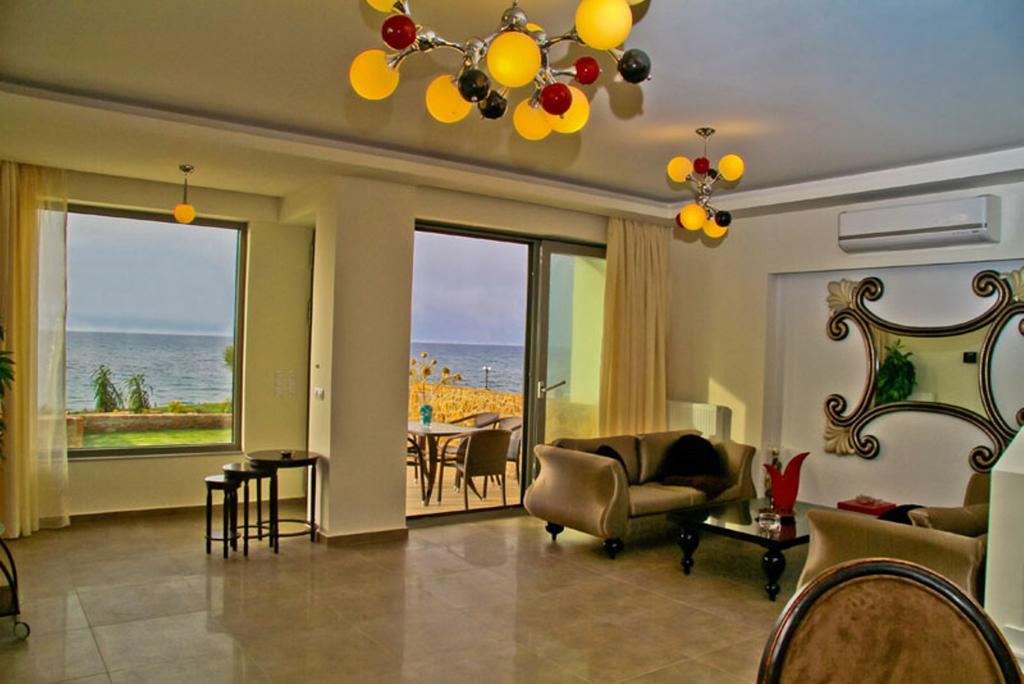 Sea View Beachfront Villa Peri Gouves Extérieur photo