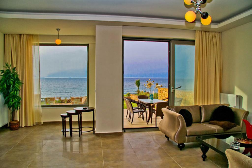 Sea View Beachfront Villa Peri Gouves Extérieur photo